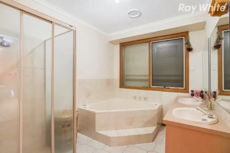 Seventh view of Homely house listing, 9 Skipton Place, Endeavour Hills VIC 3802