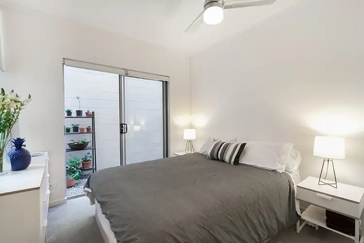 Fifth view of Homely apartment listing, 102/18 Paradise Street, Highgate Hill QLD 4101