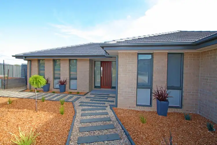 10 Donoghoe Place, Bungendore NSW 2621