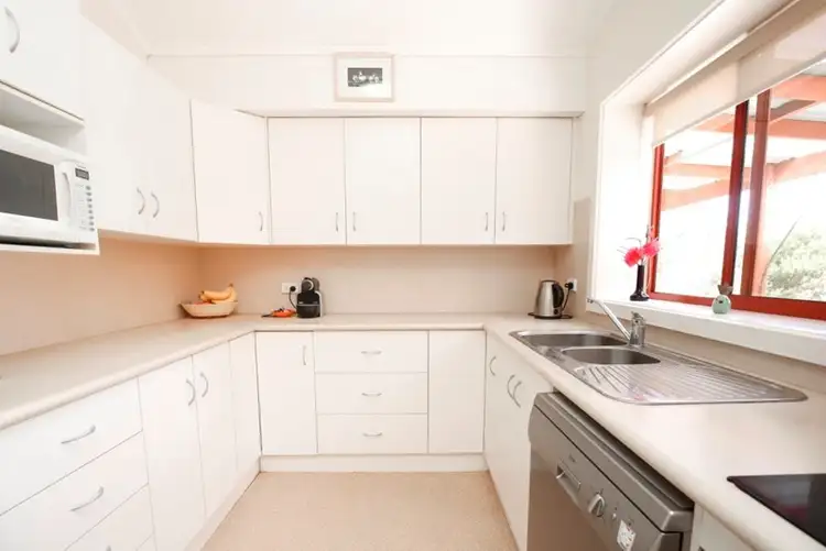 Seventh view of Homely house listing, 8 Main Avenue South, Merbein VIC 3505