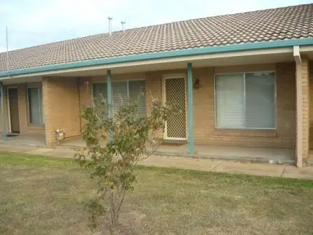 2/622 Prune Street, Lavington NSW 2641