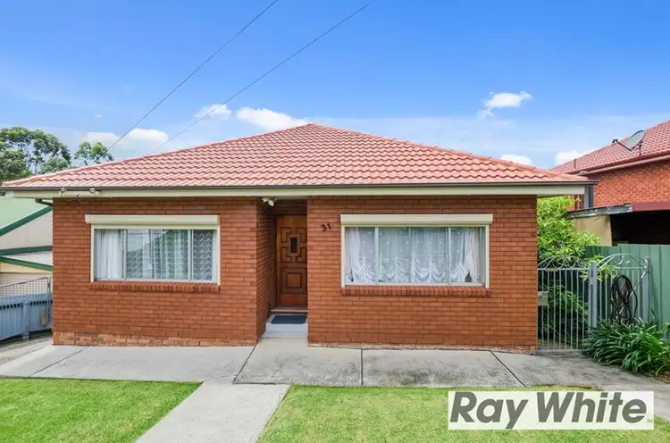 31 Ranchby Avenue, Lake Heights NSW 2502