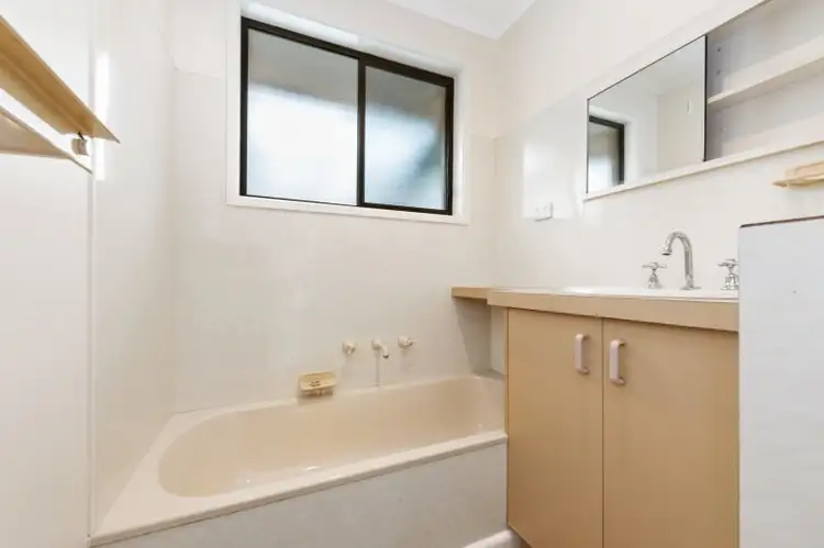 Sixth view of Homely house listing, 9 Dardell Court, Norlane VIC 3214