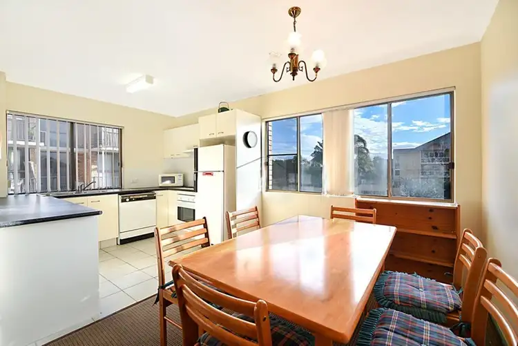Fourth view of Homely apartment listing, 4/13 Stanhill Drive, Chevron Island QLD 4217