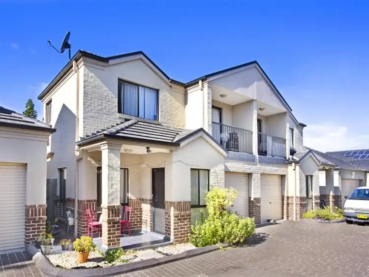 8/6-10 Ligar Street, Fairfield Heights NSW 2165