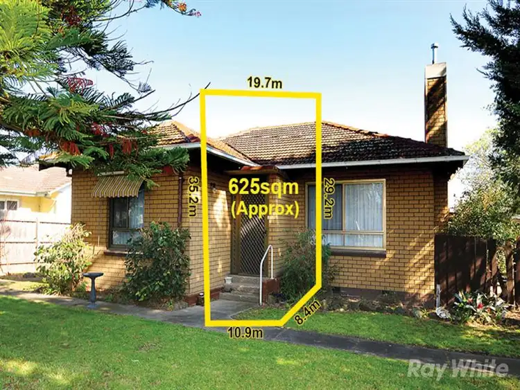 1 Weabra Court, Chadstone VIC 3148