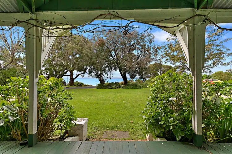 37-38 Forrest Avenue, Newhaven VIC 3925