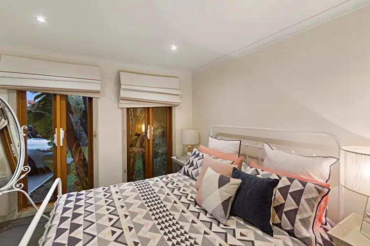 Fifth view of Homely house listing, 1/242 Heatherhill Road, Frankston VIC 3199