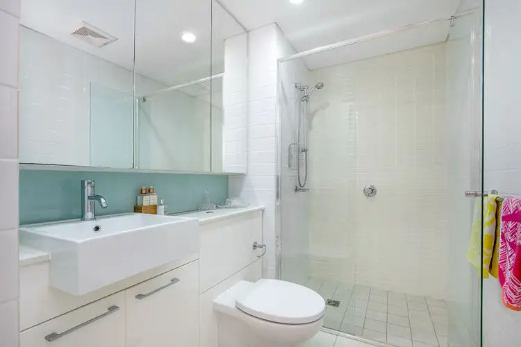 Fifth view of Homely apartment listing, 402/2 Duntroon Avenue, St Leonards NSW 2065