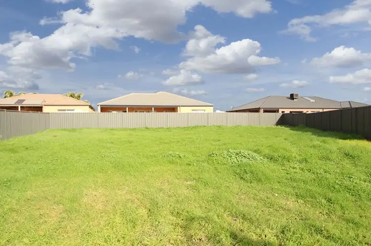 11 Sanctuary Close, Cobram VIC 3644