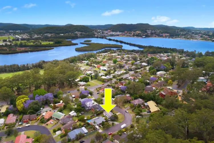 Fifth view of Homely house listing, 10 Tania Drive, Point Clare NSW 2250