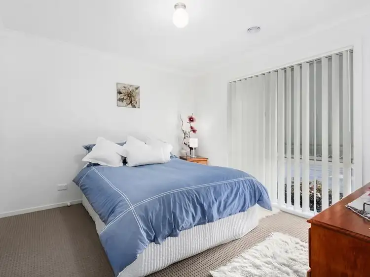 Sixth view of Homely unit listing, 1/14 Shakespeare Court, Drouin VIC 3818