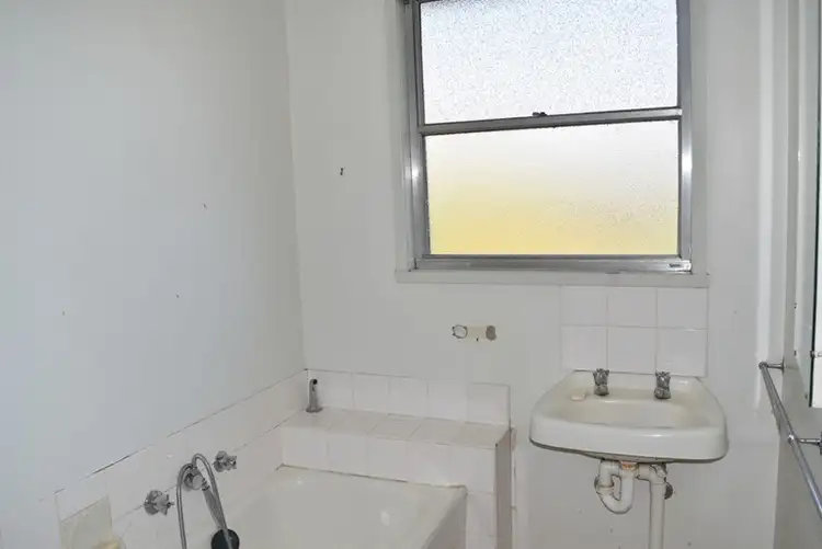 Seventh view of Homely house listing, 7 Hillside Court, Myrtleford VIC 3737