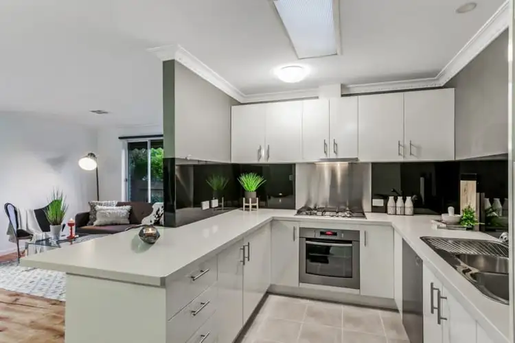 Sixth view of Homely unit listing, 2/11 Graham Court, Preston VIC 3072