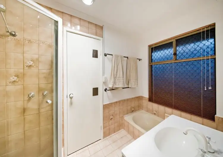 Seventh view of Homely house listing, 30 Borah Court, Caversham WA 6055