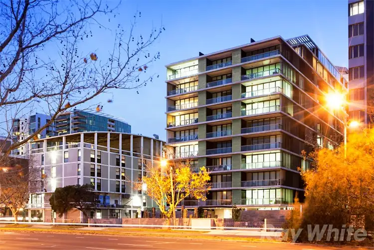 Fifth view of Homely apartment listing, 402/70 Queens Road, Melbourne VIC 3000