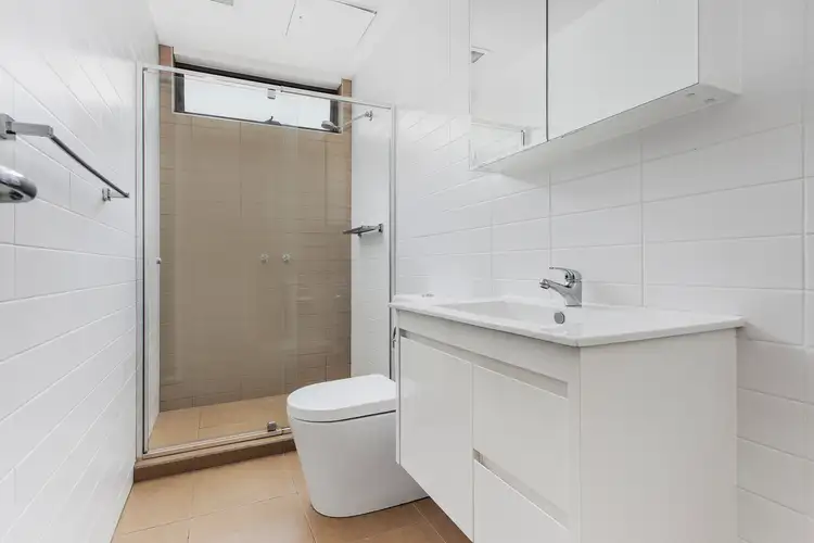 Fifth view of Homely apartment listing, 101/6 Morton Avenue, Carnegie VIC 3163