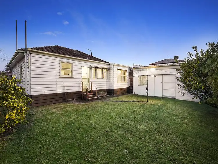 Seventh view of Homely house listing, 1 McKenzie Court, Oakleigh East VIC 3166
