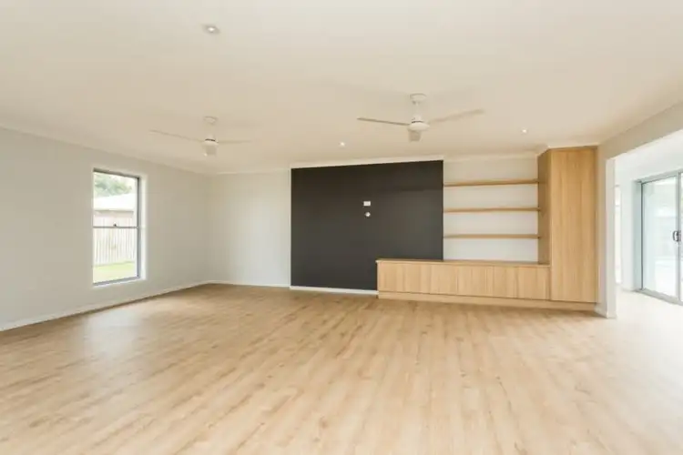 Second view of Homely house listing, 11 Beckett Court, Ooralea QLD 4740