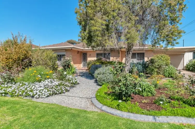 11 College Avenue, Valley View SA 5093