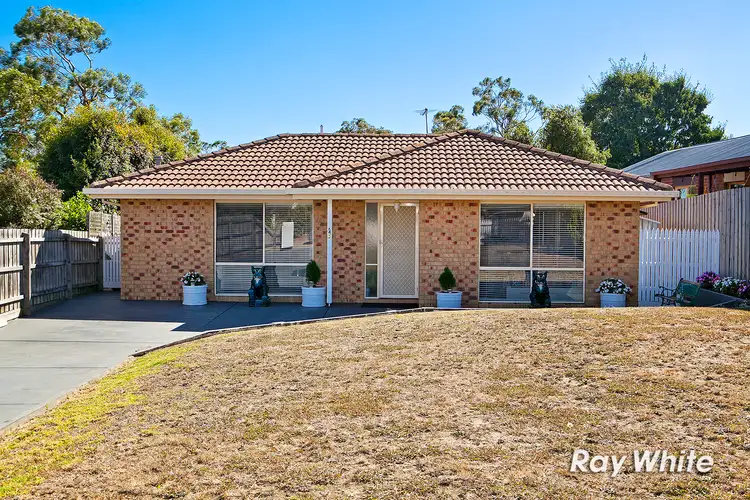 Second view of Homely house listing, 5 Madeleine Court, Somerville VIC 3912