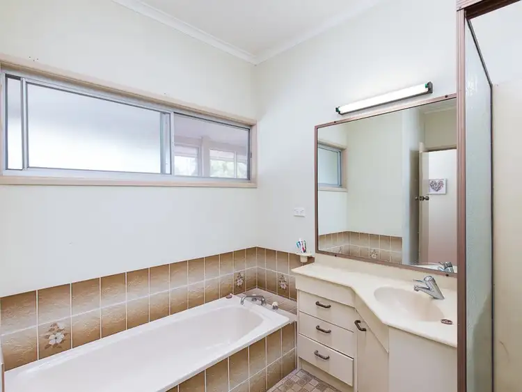 Fifth view of Homely house listing, 27 Armstrong Road, Cannon Hill QLD 4170