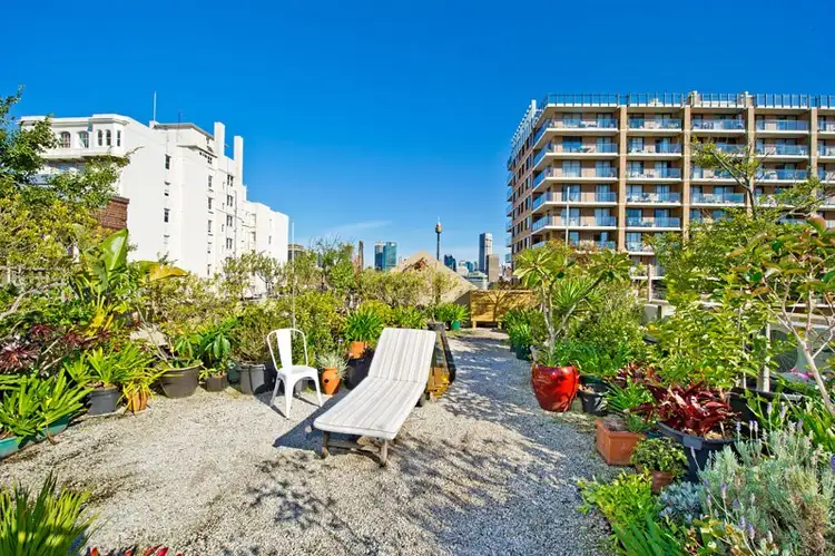 Third view of Homely studio listing, 2/18 Springfield Avenue, Potts Point NSW 2011