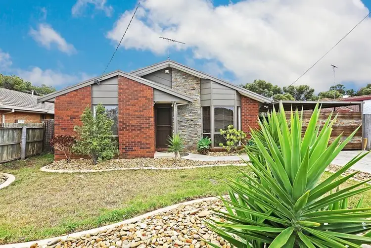 61 Cameron Crescent, Lara VIC 3212