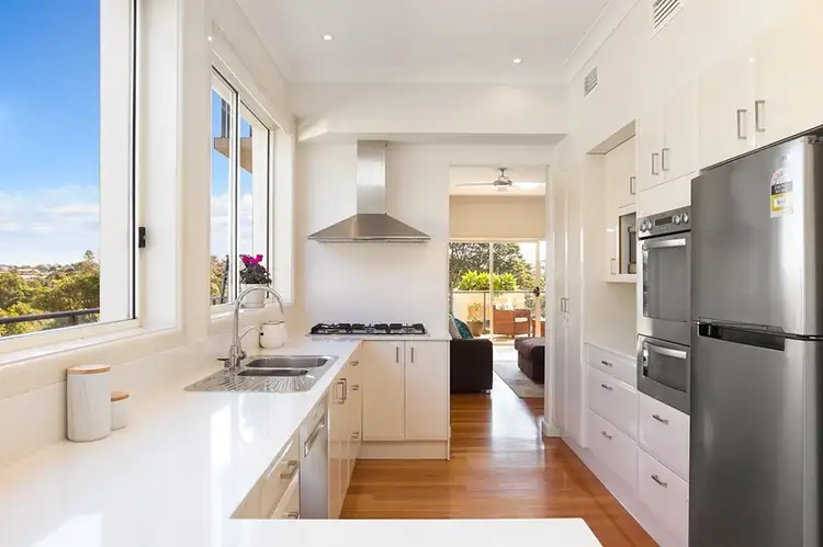 9 Foam Street, Freshwater NSW 2096