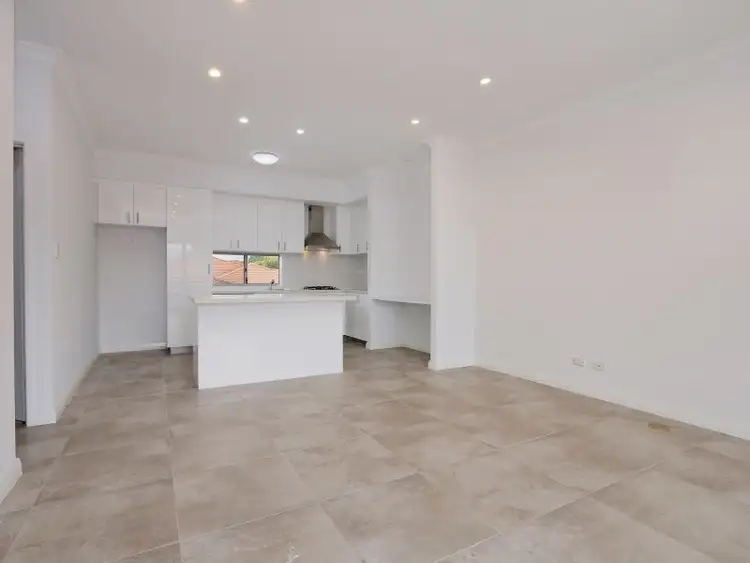 Sixth view of Homely apartment listing, 4/228 Surrey Road, Kewdale WA 6105