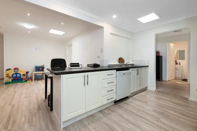 Second view of Homely house listing, 5 Merryn Close, Bundoora VIC 3083