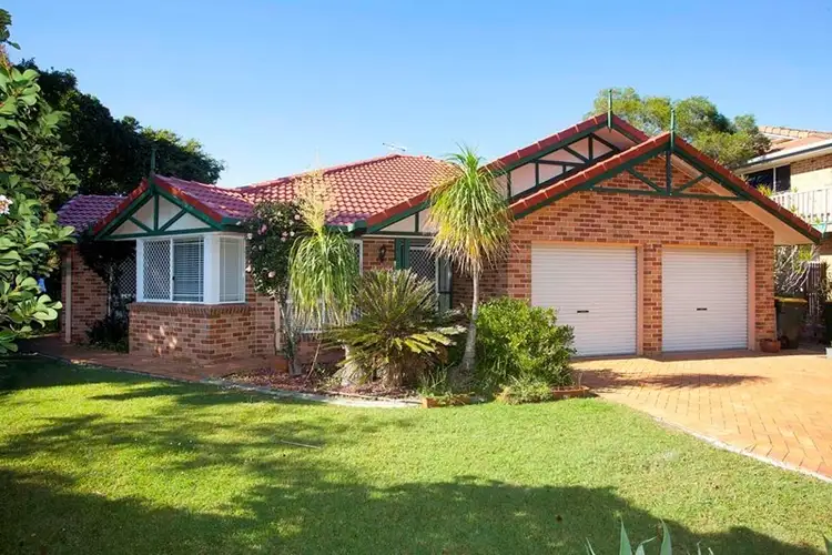2 Rembrandt Way, Mackenzie QLD 4156