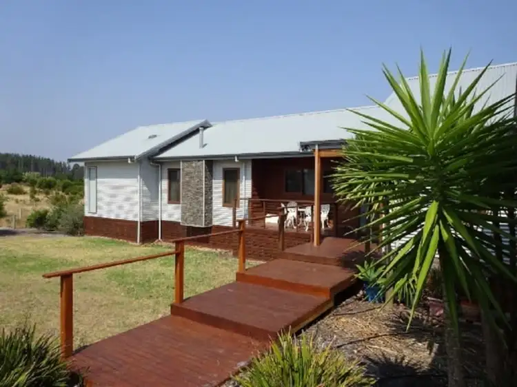 89 Beaufortia Gardens, Denmark WA 6333