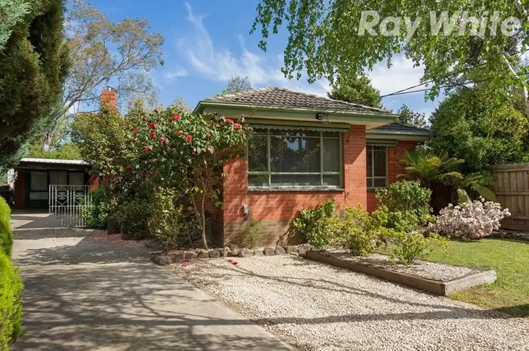 4 Busst Drive, Watsonia North VIC 3087