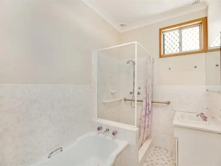 Seventh view of Homely house listing, 4 Middleton Drive, East Maitland NSW 2323