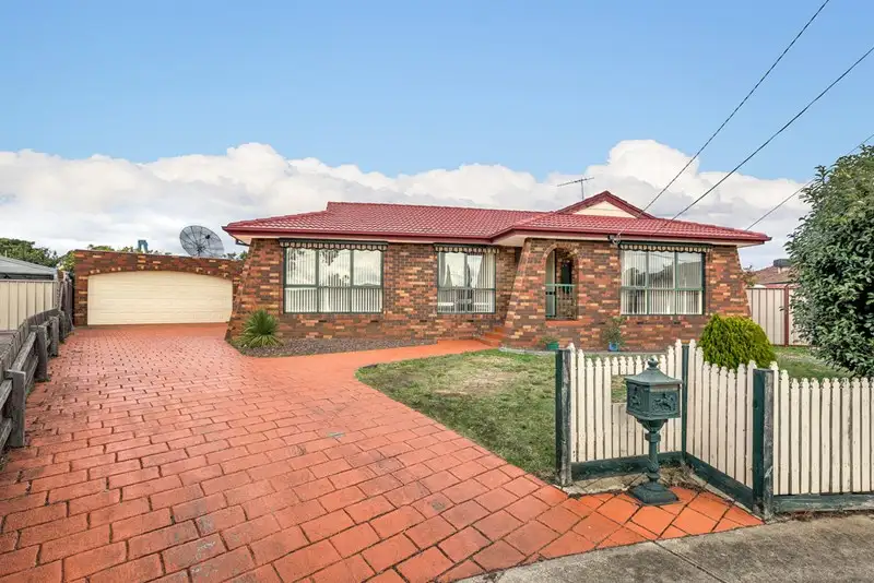Main view of Homely house listing, 4 Kingston Close, Thomastown VIC 3074