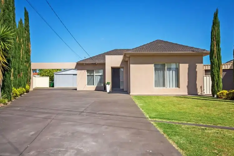 6 Yalpara Avenue, Seaton SA 5023