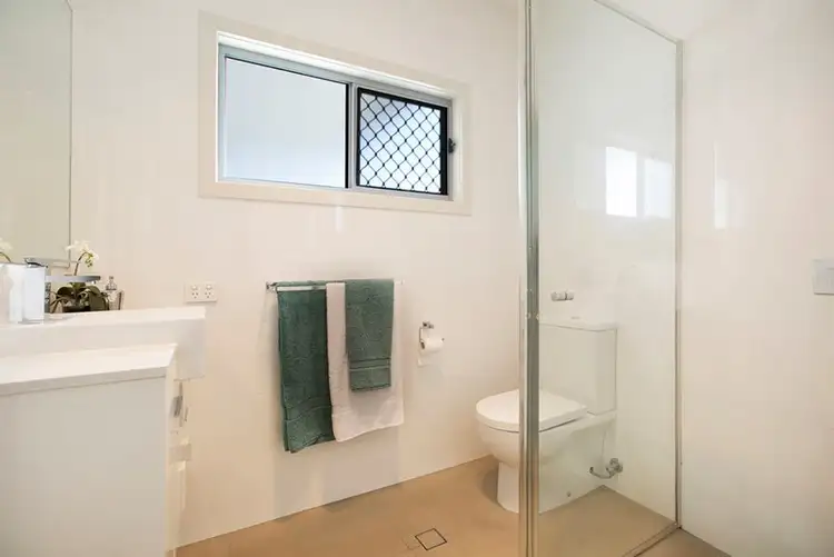 Seventh view of Homely townhouse listing, 1/340 Annerley Road, Annerley QLD 4103