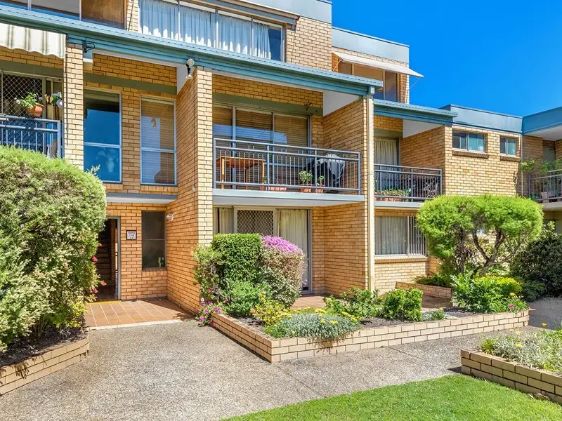 Main view of Homely apartment listing, 2/23 Burt Street, Auchenflower QLD 4066