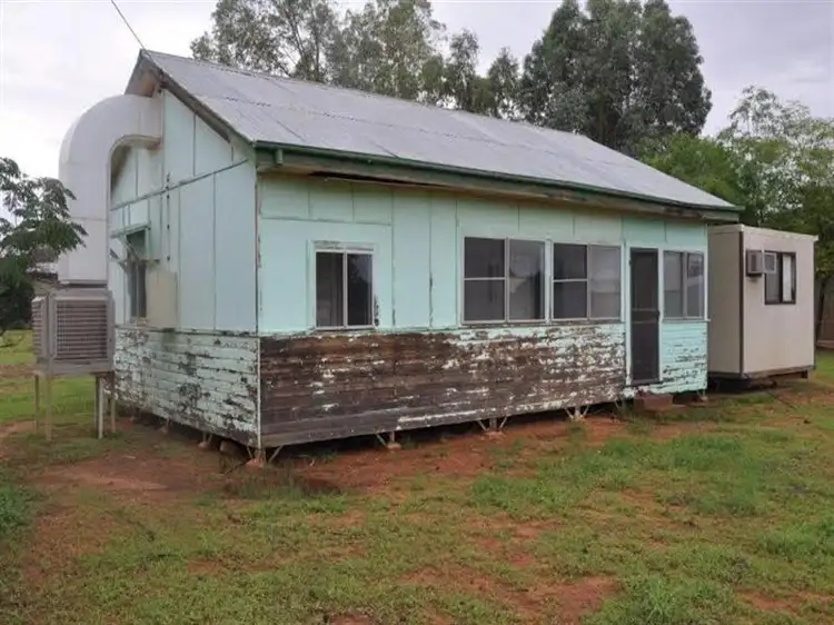 13 Victoria Street, Windorah QLD 4481