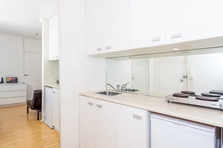 Fourth view of Homely studio listing, 10/4 Barncleuth Square, Elizabeth Bay NSW 2011