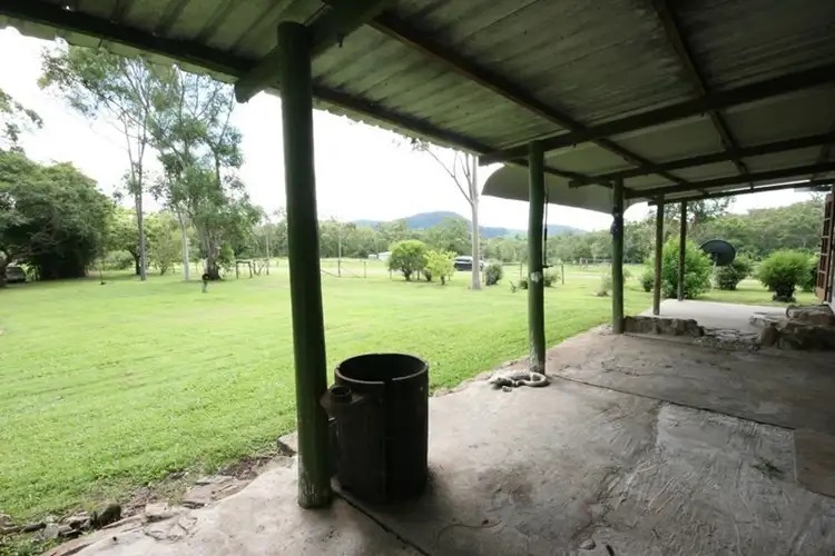 18 Kippen Road, Sarina QLD 4737