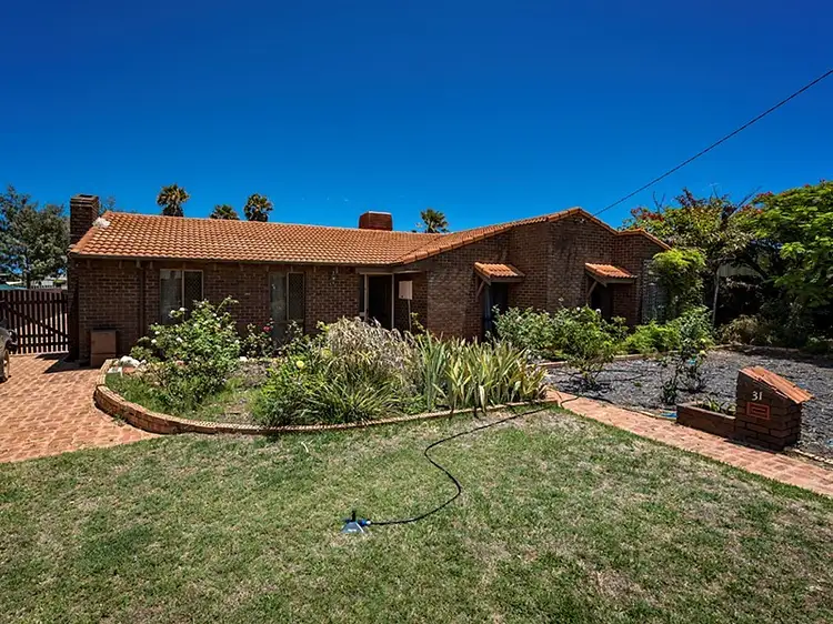 Second view of Homely house listing, 31 Zuytdorp Court, Mahomets Flats WA 6530