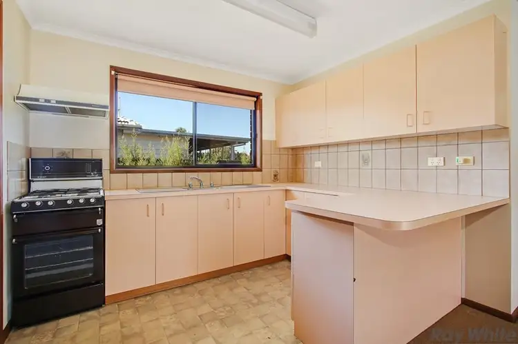 Fifth view of Homely house listing, 1/30 Byrne Street, Benalla VIC 3672