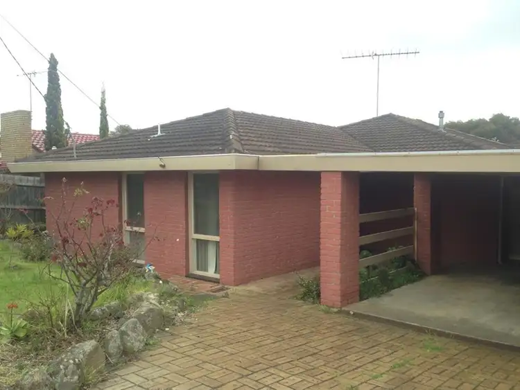 8 Dublin Drive, Grovedale VIC 3216
