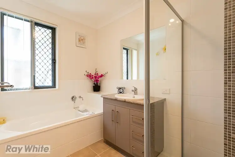 Seventh view of Homely house listing, 2/25 Pine Terrace, Redland Bay QLD 4165