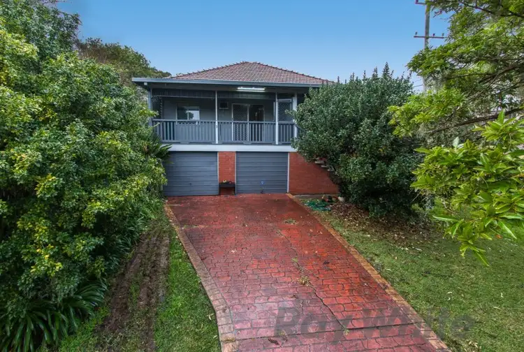 2 Potter Close, Fennell Bay NSW 2283