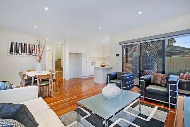 Fourth view of Homely townhouse listing, 1/152 Broadway, Reservoir VIC 3073