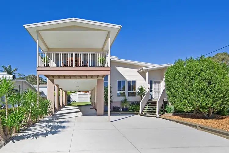 23 Wandella Avenue, Bateau Bay NSW 2261