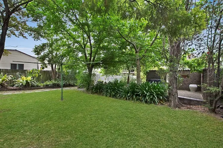 27 Derwent Parade, Blacktown NSW 2148